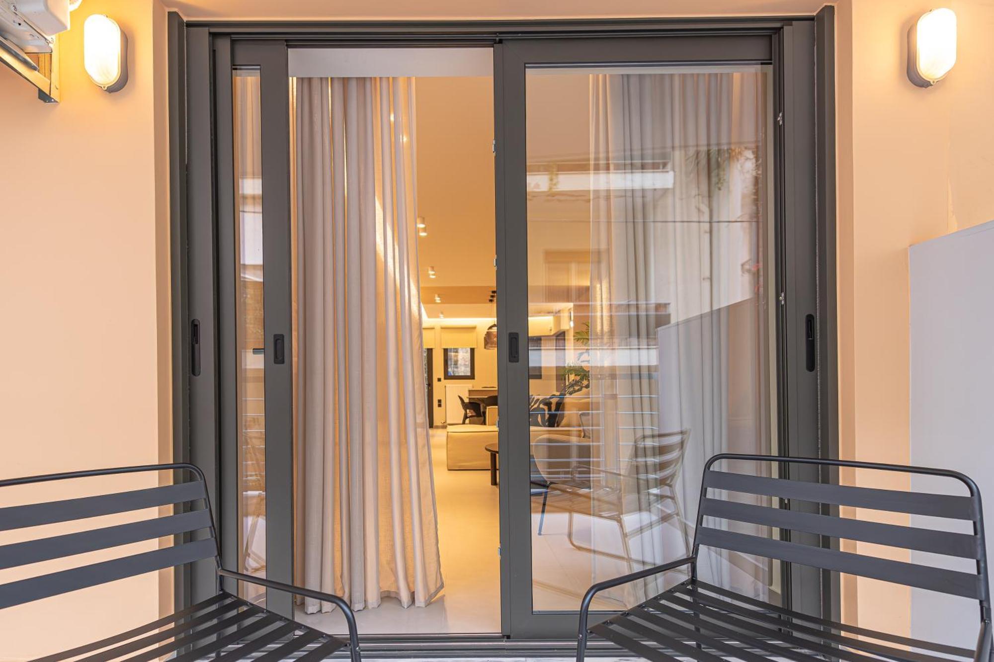 Phaedrus Living: Luxury Modern City Flat Koukaki Афіни Екстер'єр фото